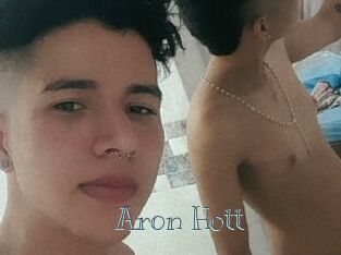 Aron_Hott