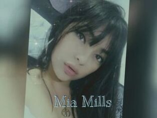 Mia_Mills