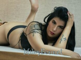 MileyBonnet