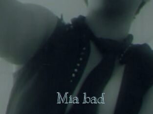 Mia_bad