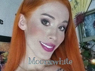 Moonxwhite