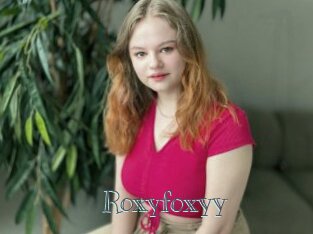 Roxyfoxyy
