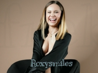 Roxysmiles