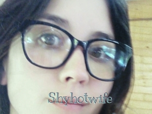 Shyhotwife