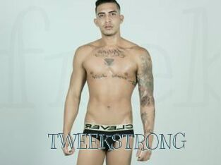 TWEEKSTRONG