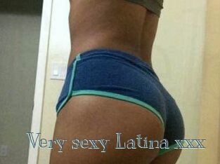 Very_sexy_Latina_xxx