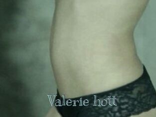 Valerie_hott