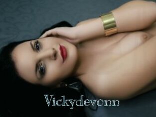 Vickydevonn